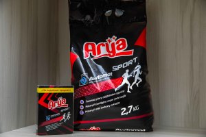 «Arýa Sport» kir ýuwujy serişdesi — ýörite sport geýimleriniň tämizligi üçin